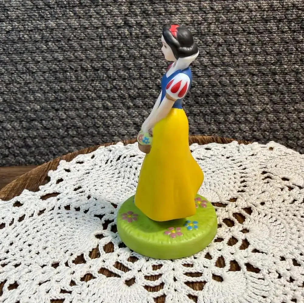 Disney grolier snow